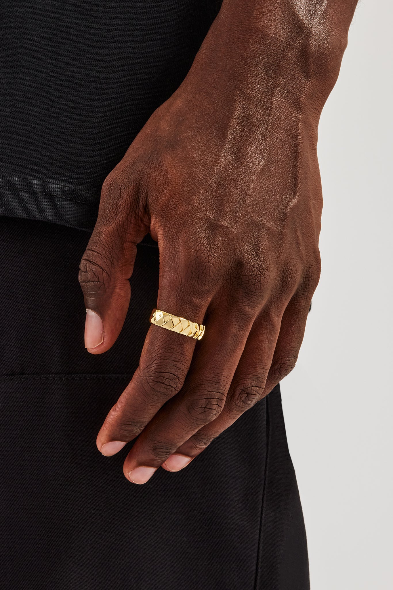 Polierter, überkreuzter, gewebter Ring – Gold, 6 mm